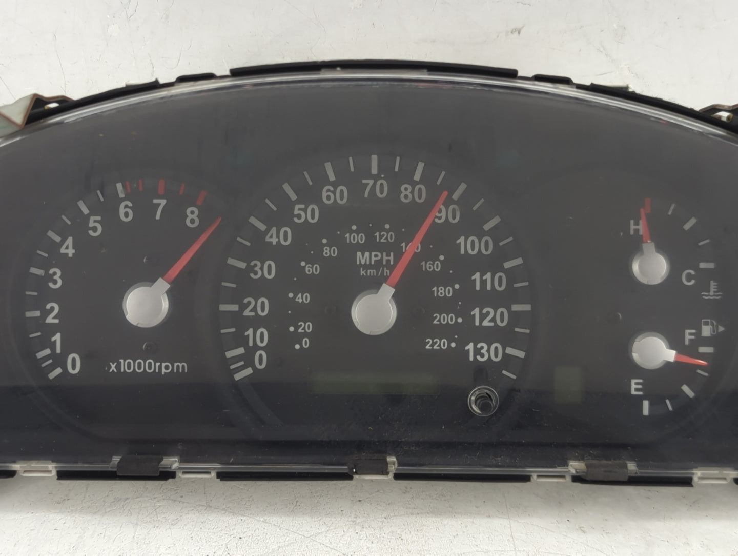 2004-2006 Kia Sorento Instrument Cluster Speedometer Gauges P/N:94001-3E062 Miles:1K Fits Fits 2004 2005 2006 OEM Used Auto 