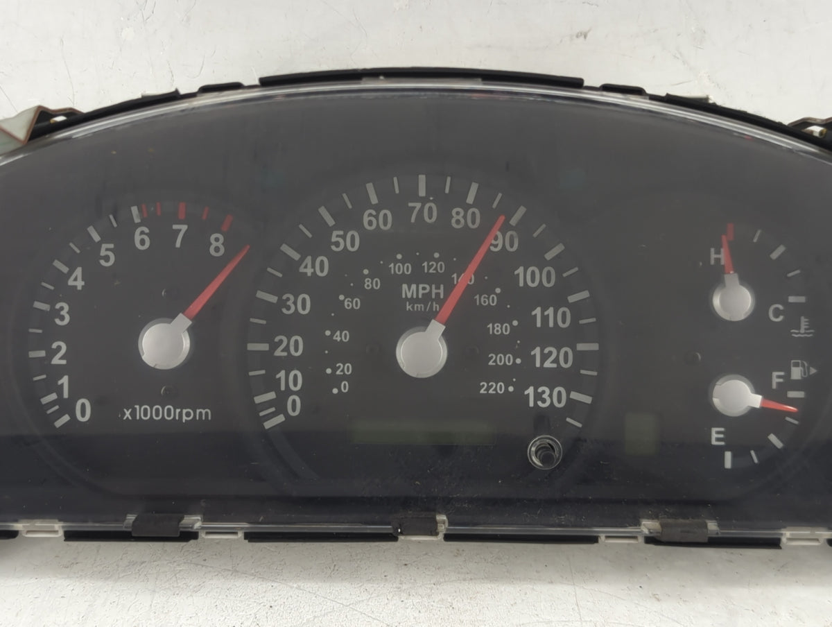 2004-2006 Kia Sorento Instrument Cluster Speedometer Gauges P/N:94001-3E062 Miles:1K Fits Fits 2004 2005 2006 OEM Used Auto 