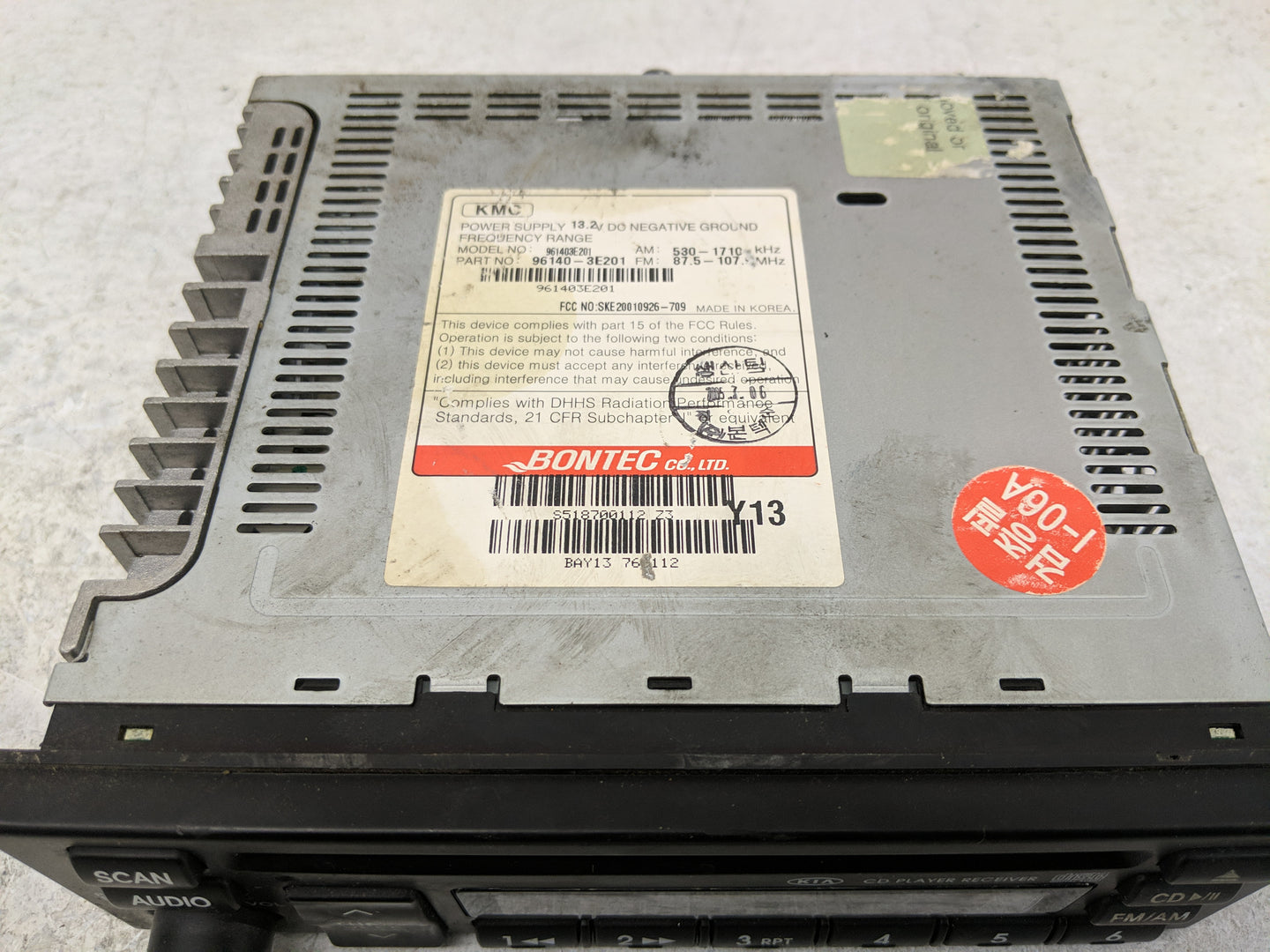 2003-2006 Kia Sorento Radio AM FM Cd Player Receiver Replacement P/N:96140-3E201 Fits Fits 2003 2004 2005 2006 OEM Used Auto