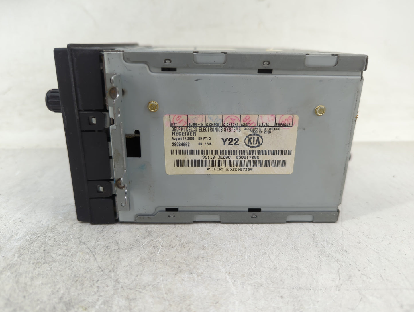 2003-2006 Kia Sorento Radio AM FM Cd Player Receiver Replacement P/N:28034992 96110-3E000 Fits Fits 2003 2004 2005 2006 OEM 