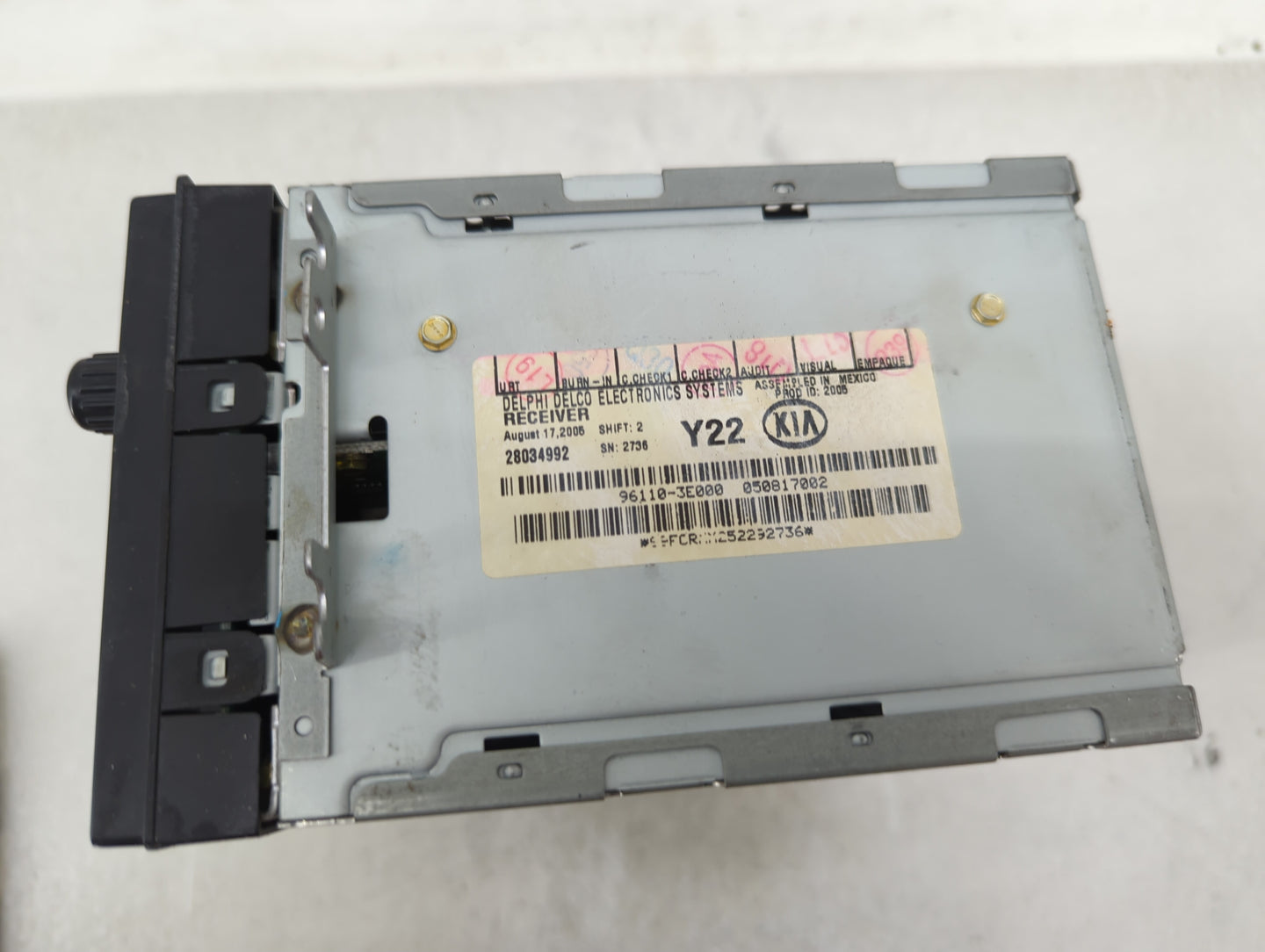 2003-2006 Kia Sorento Radio AM FM Cd Player Receiver Replacement P/N:28034992 96110-3E000 Fits Fits 2003 2004 2005 2006 OEM 