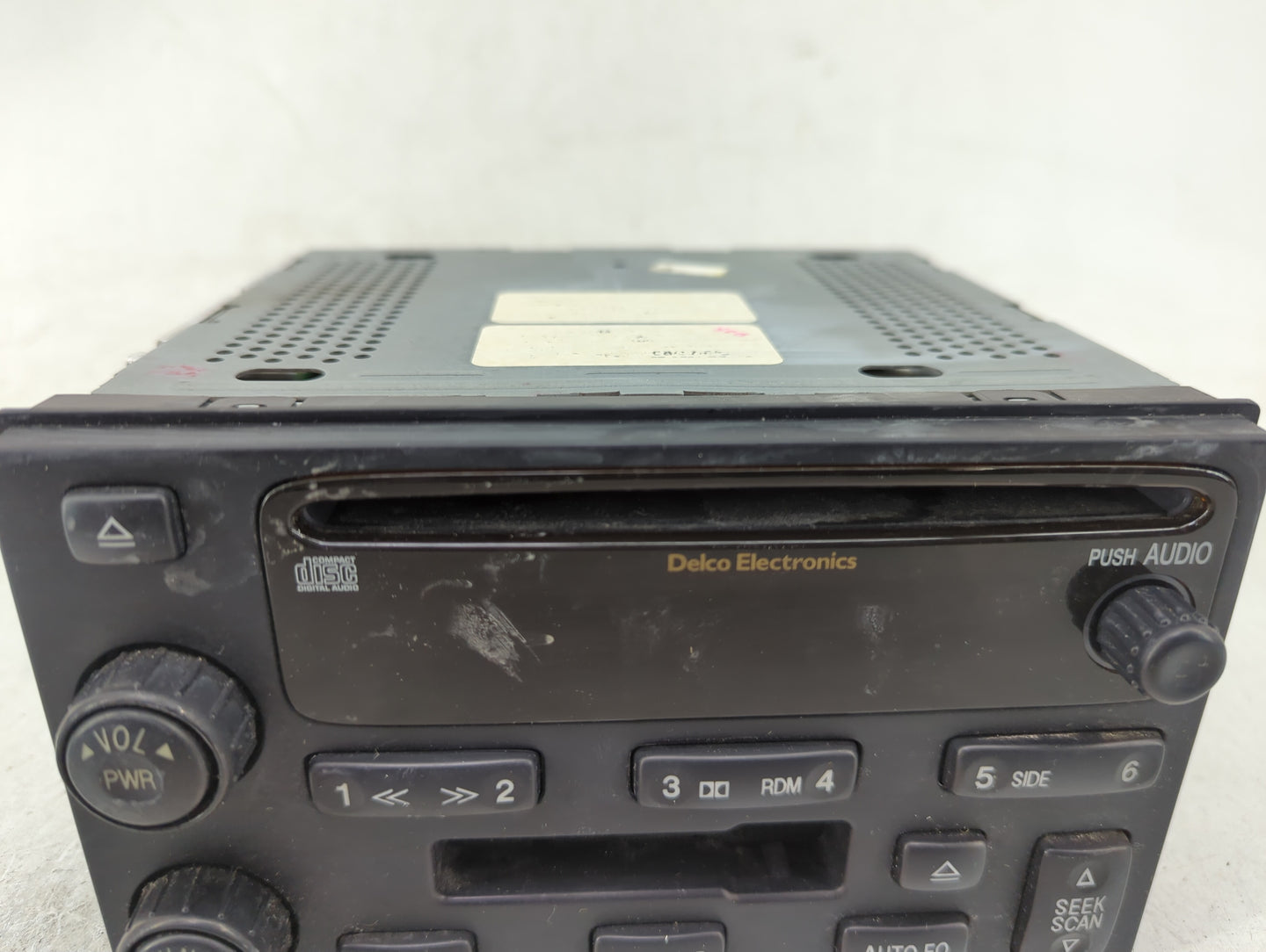 2003-2006 Kia Sorento Radio AM FM Cd Player Receiver Replacement P/N:28034992 96110-3E000 Fits Fits 2003 2004 2005 2006 OEM 