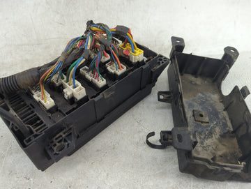 2003-2006 Kia Sorento Fusebox Fuse Box Panel Relay Module P/N:91160-3E000 Fits Fits 2003 2004 2005 2006 OEM Used Auto Parts 