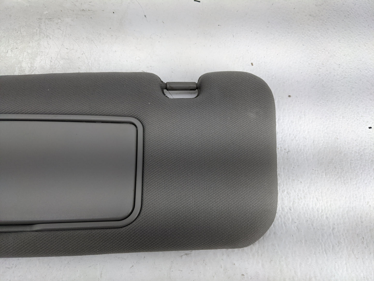 2005-2007 Kia Sorento Sun Visor Shade Replacement Driver Left Mirror Fits Fits 2005 2006 2007 OEM Used Auto Parts - Oemuseda