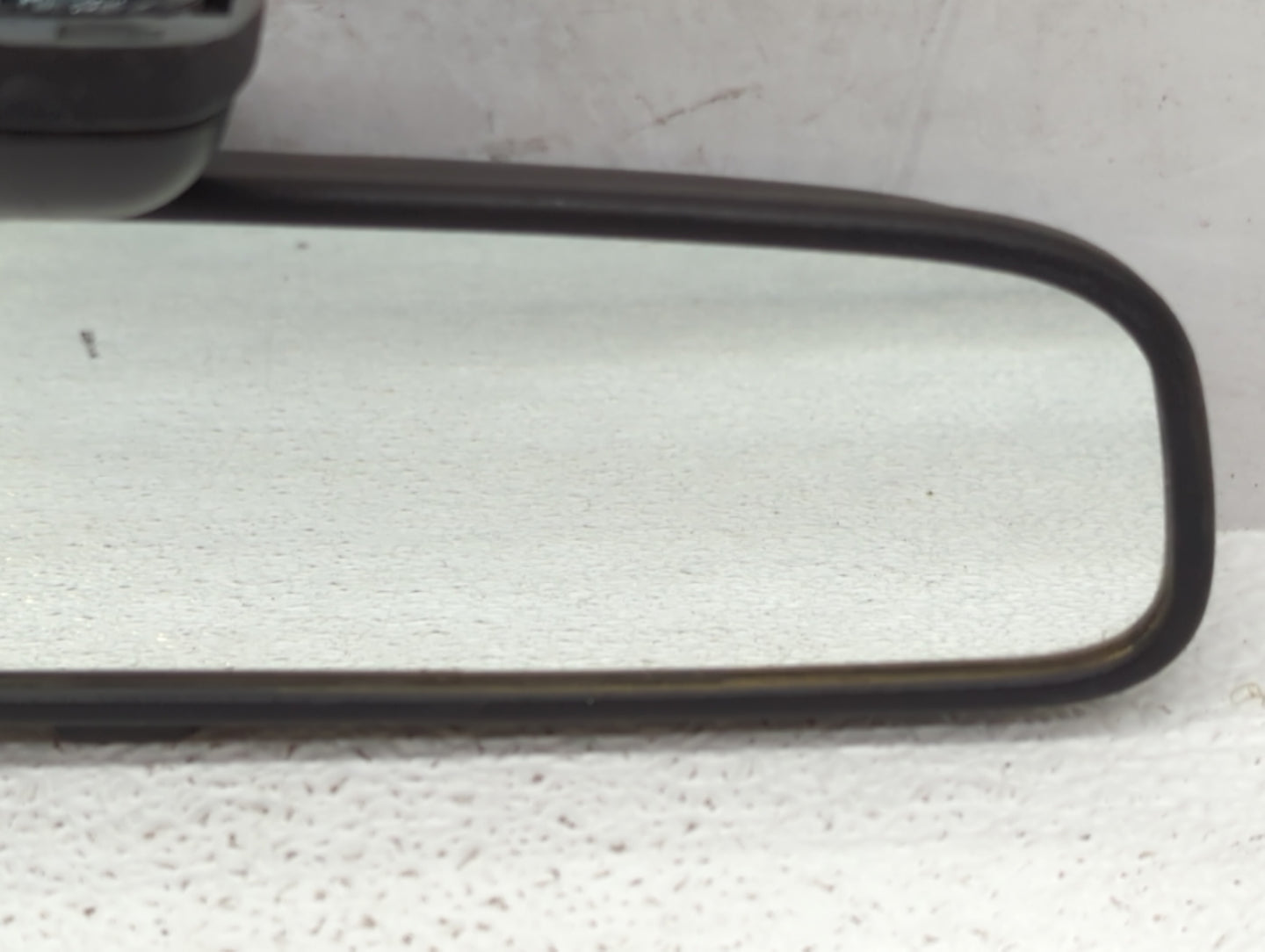 2003-2009 Kia Sorento Interior Rear View Mirror Replacement OEM P/N:E4012143 Fits OEM Used Auto Parts - Oemusedautoparts1.co