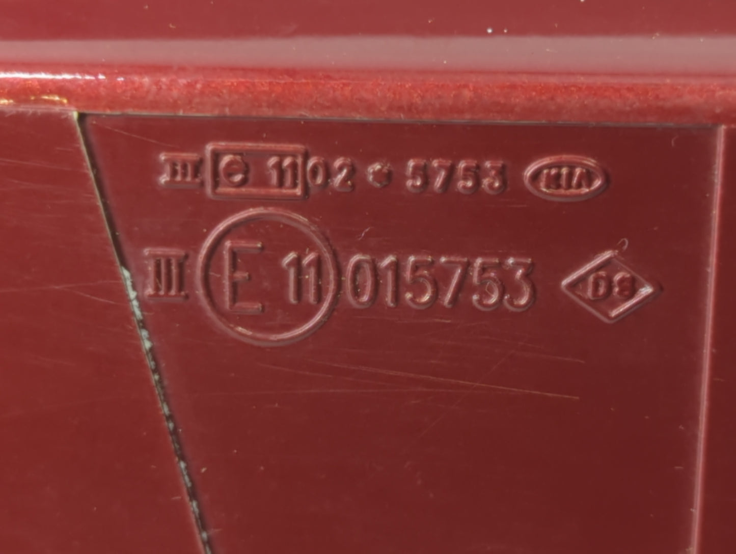 2003-2009 Kia Sorento Driver Side View Mirror - Left Door Mirror OEM Used - Oemusedautoparts1.com