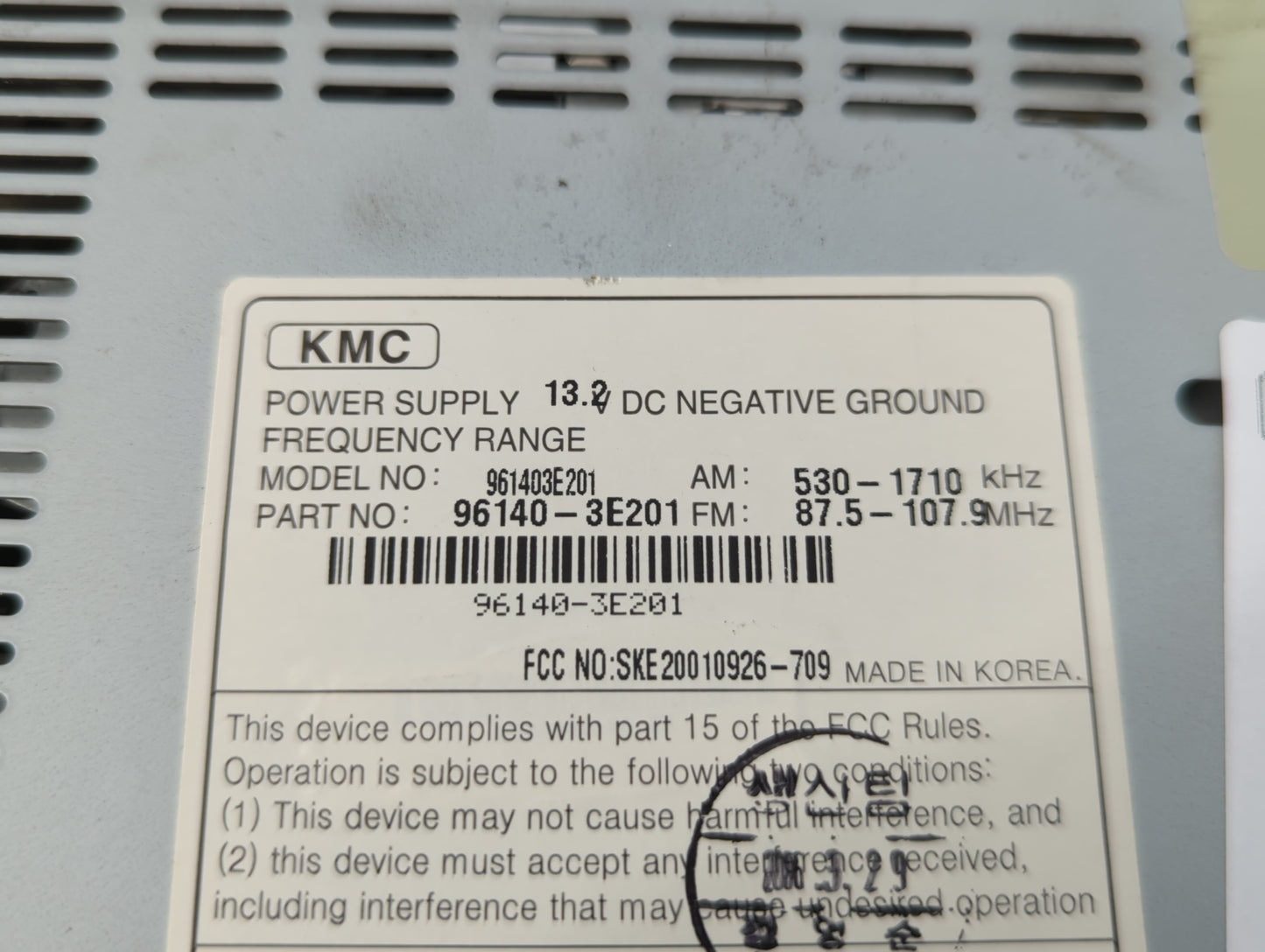 2003-2006 Kia Sorento Am Fm Cd Player Radio Receiver - Oemusedautoparts1.com