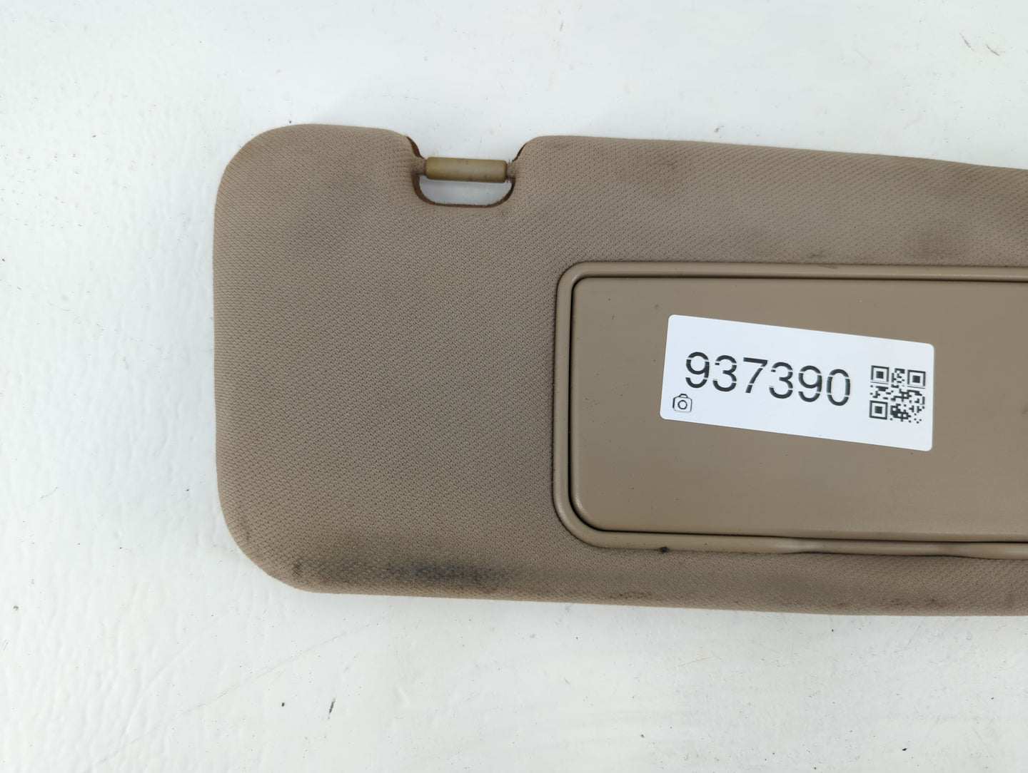 2005-2007 Kia Sorento Sun Visor Shade Replacement Driver Left Mirror Fits Fits 2005 2006 2007 OEM Used Auto Parts - Oemuseda