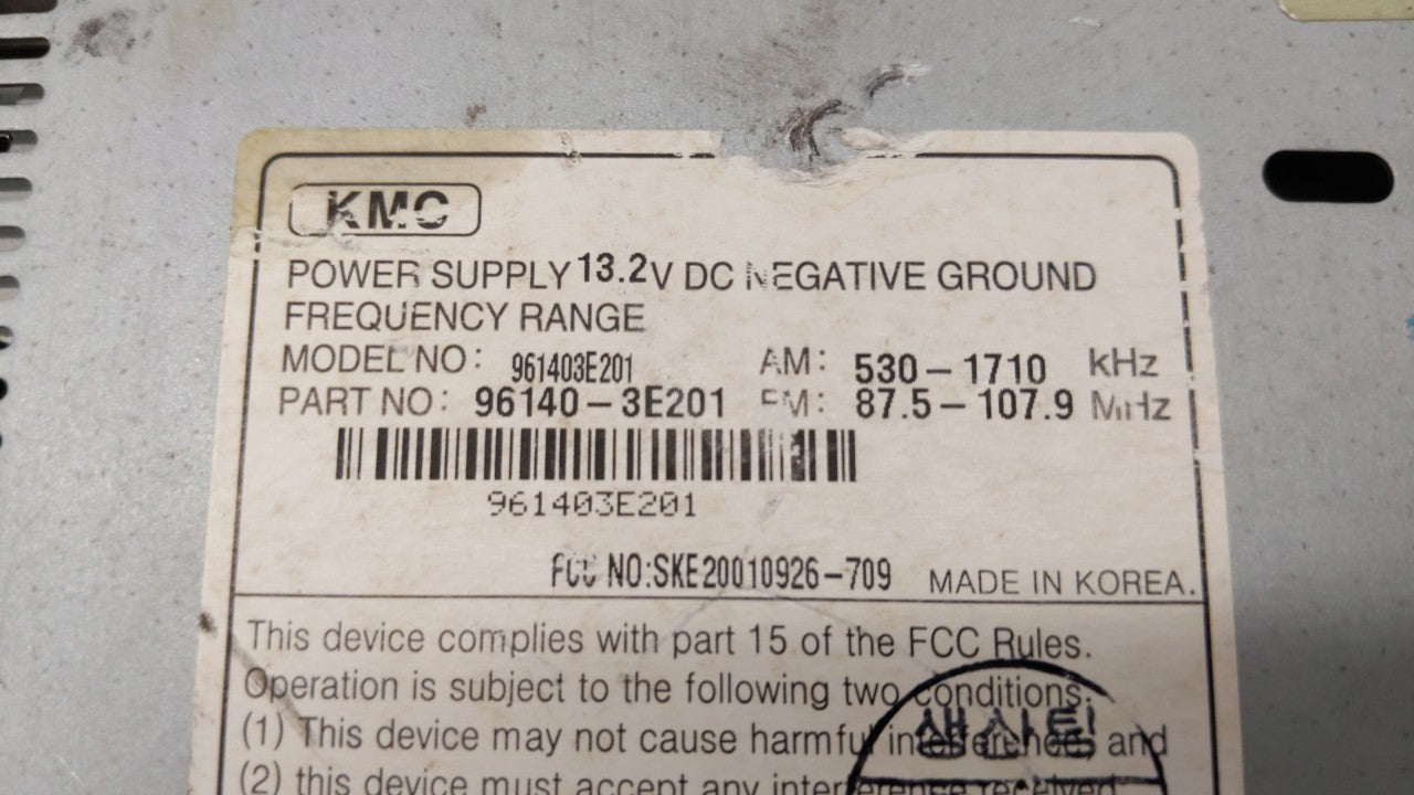 2003-2006 Kia Sorento Am Fm Cd Player Radio Receiver - Oemusedautoparts1.com