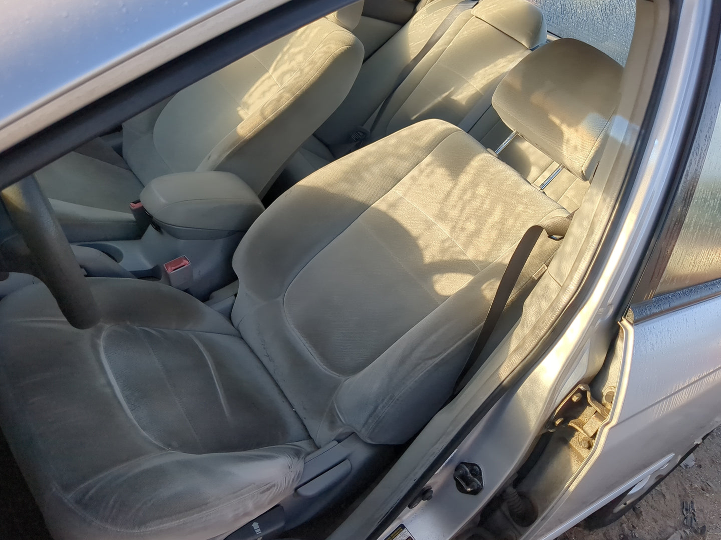 2004-2009 Kia Spectra Driver Front Seat Oem 1184348 - Oemusedautoparts1.com