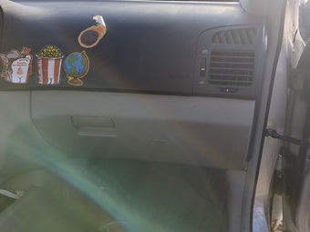 compare product 2006 Kia Spectra Passenger Glove Box Door Storage Compartment 1184376