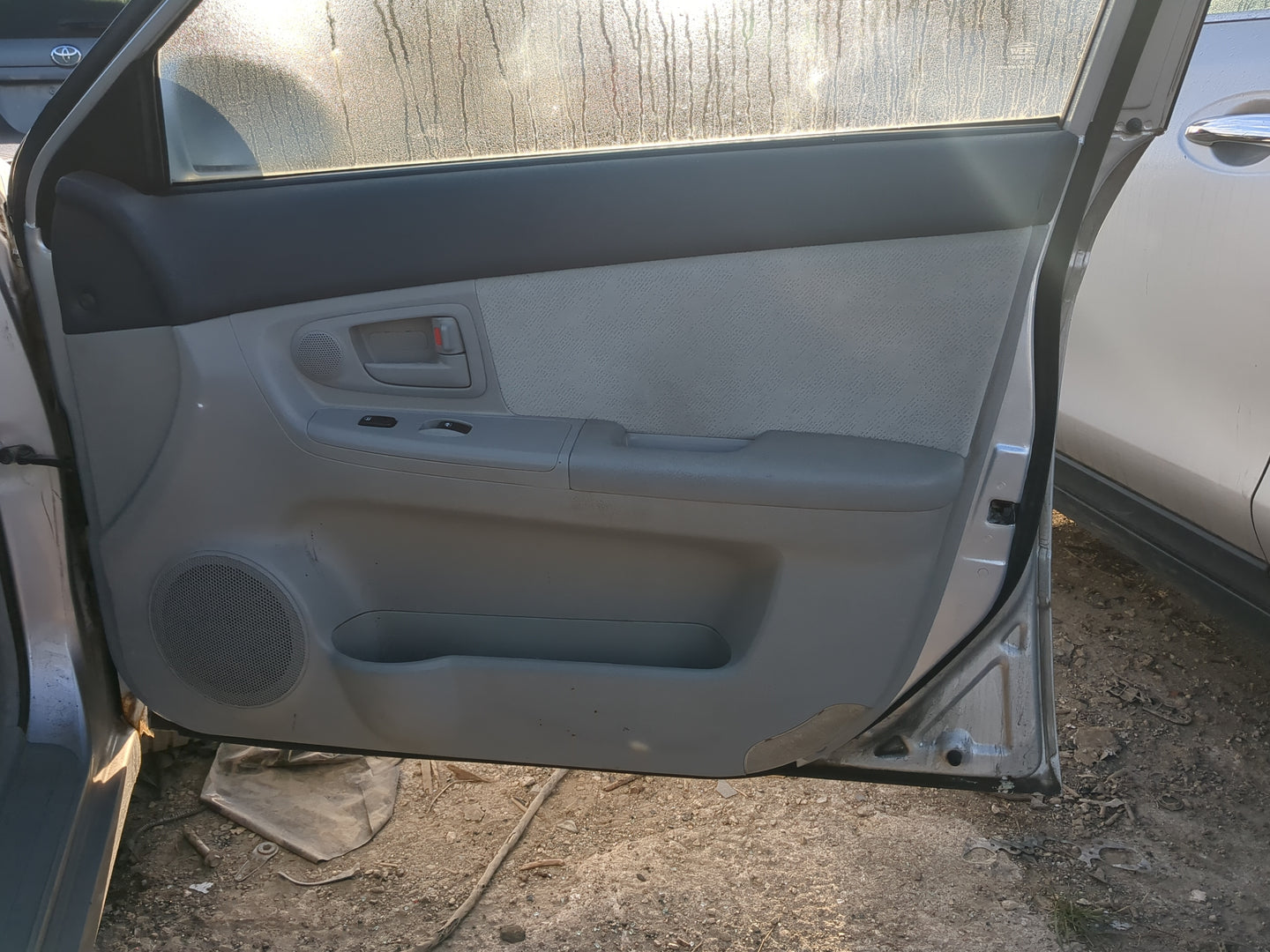 2006 Kia Spectra Front Right Passenger Interior Door Panel Trim - Oemusedautoparts1.com