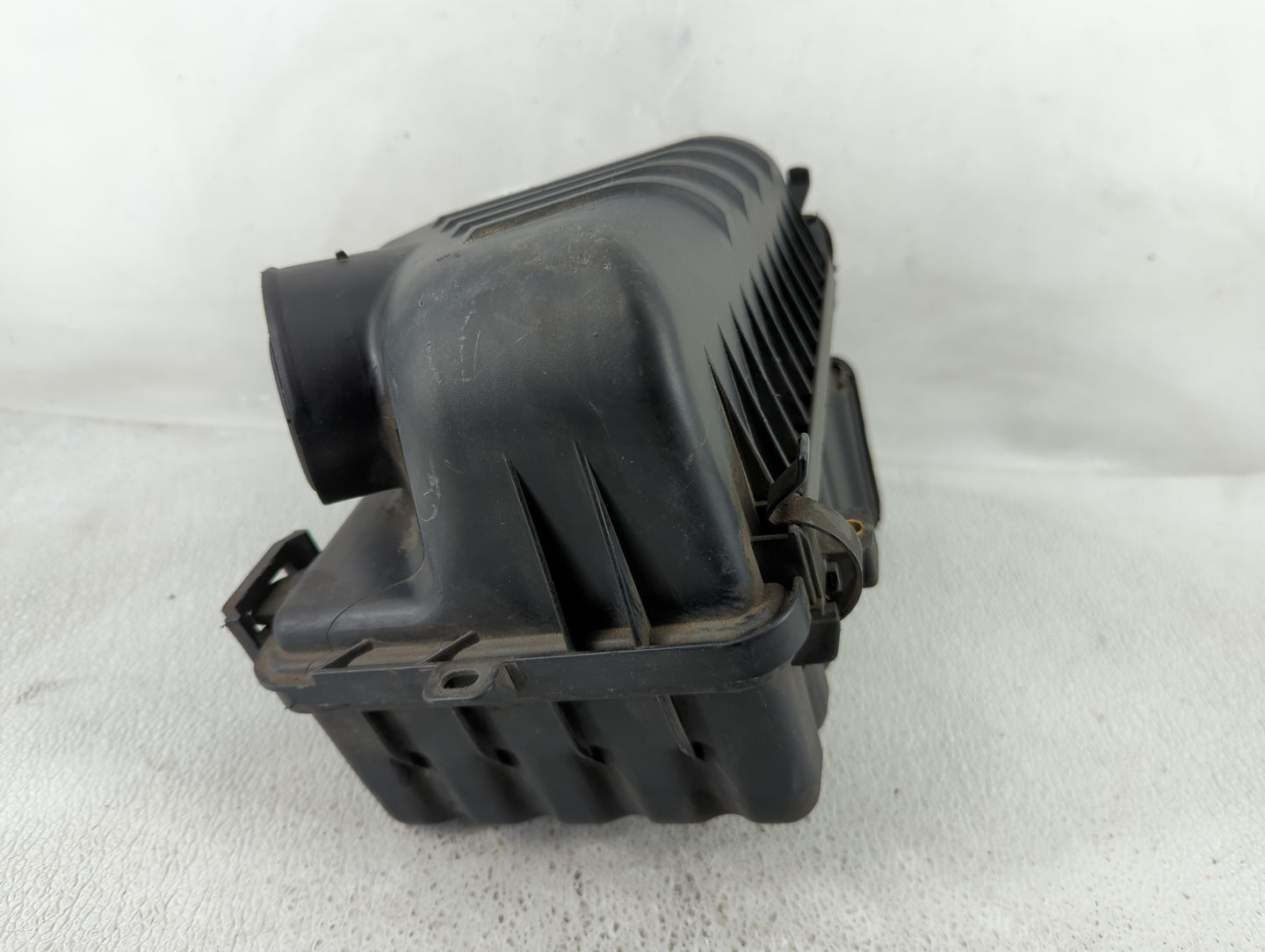 2004-2006 Kia Spectra Air Cleaner Intake-duct Hose Tube - Oemusedautoparts1.com