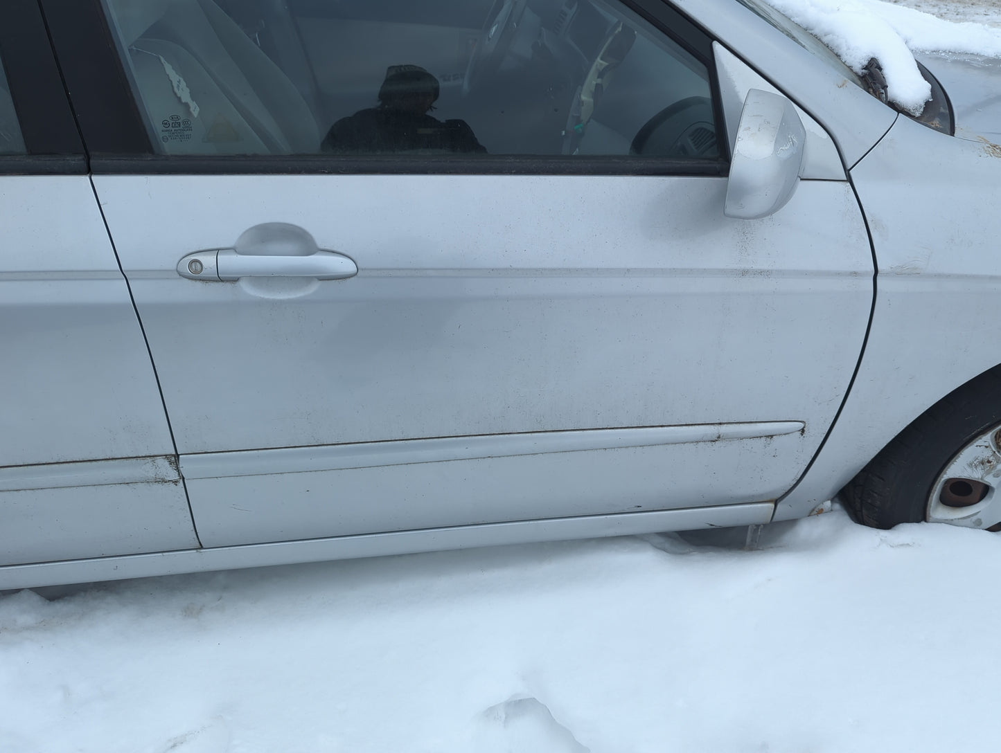 2004-2009 Kia Spectra Passenger Front Door Oem 1355737 - Oemusedautoparts1.com