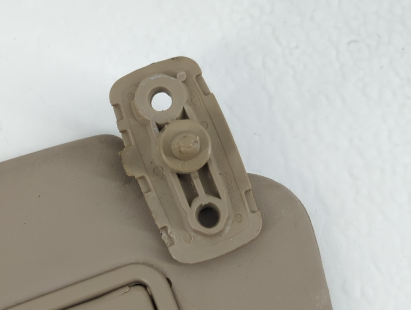 2004-2009 Kia Spectra Sun Visor Shade Replacement Passenger Right Mirror Fits Fits 2004 2005 2006 2007 2008 2009 OEM Used Au