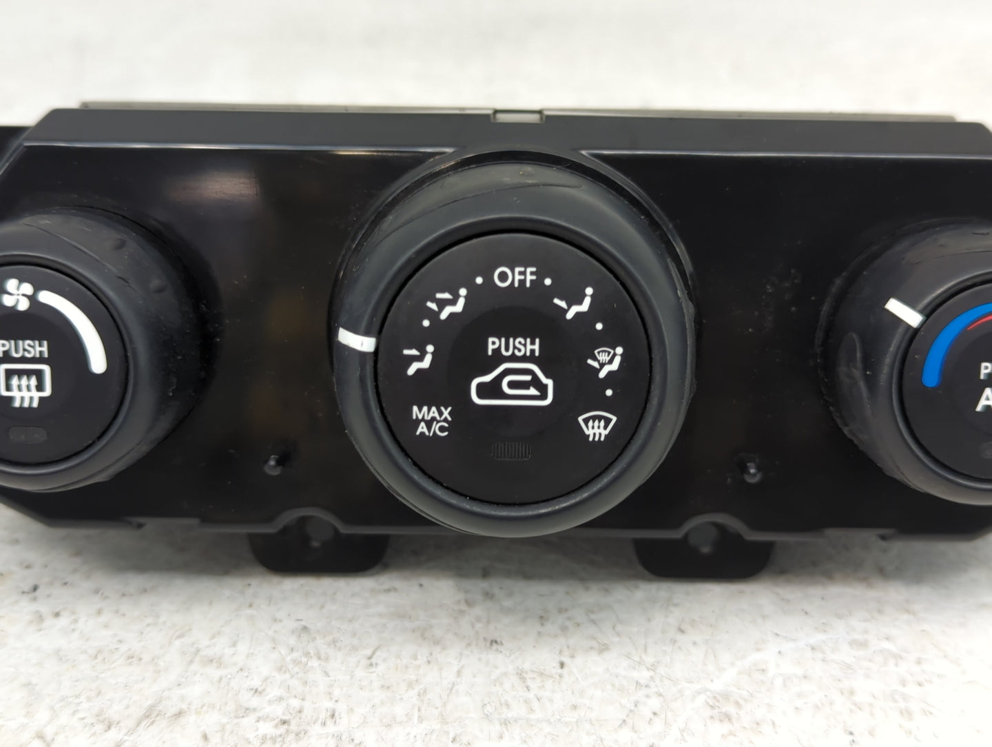 2005-2009 Kia Sportage Climate Control Module Temperature AC/Heater Replacement Fits Fits 2005 2006 2007 2008 2009 OEM Used 