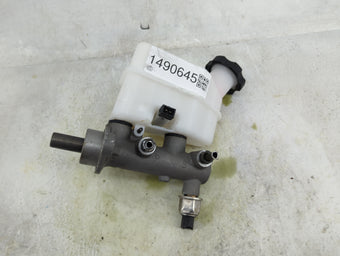 compare product 2005-2007 Kia Sportage Brake Master Cylinder 1490645