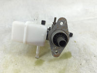 2005-2007 Kia Sportage Brake Master Cylinder 1490645 - Oemusedautoparts1.com