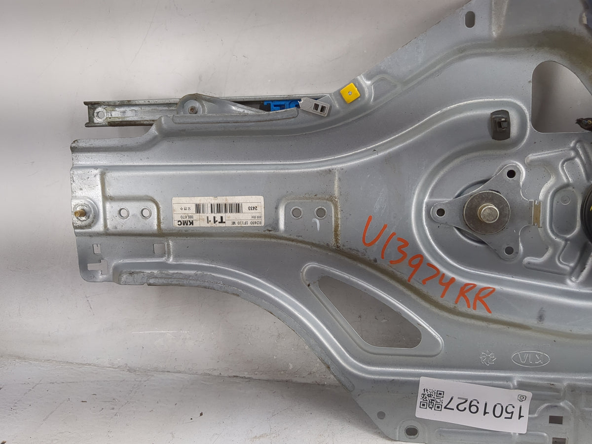 2005-2010 Kia Sportage Passenger Front Right Power Window Motor 1501927 - Oemusedautoparts1.com