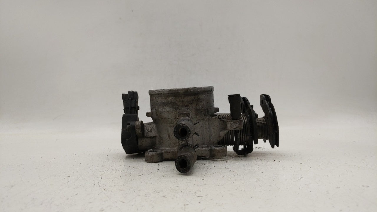 2005-2010 Kia Sportage Throttle Body P/N:35400-23701 Fits Fits 2003 2004 2005 2006 2007 2008 2009 2010 OEM Used Auto Parts -