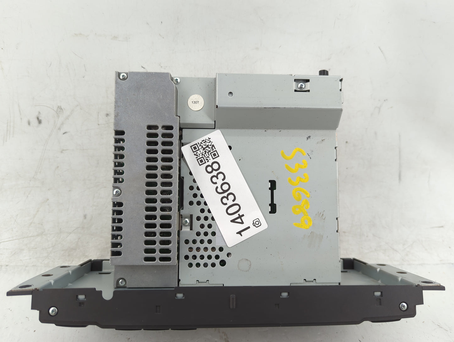2006 Land Rover Land Rover Radio AM FM Cd Player Receiver Replacement P/N:VUX500330 Fits Fits 2005 2007 2008 2009 OEM Used A