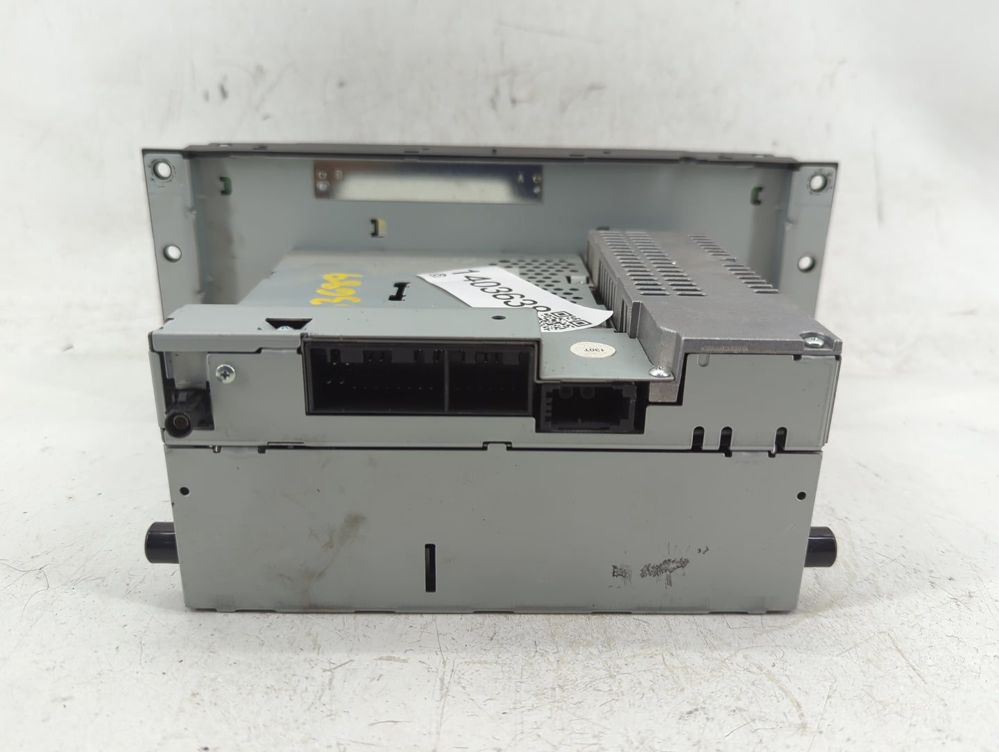 2006 Land Rover Land Rover Radio AM FM Cd Player Receiver Replacement P/N:VUX500330 Fits Fits 2005 2007 2008 2009 OEM Used A