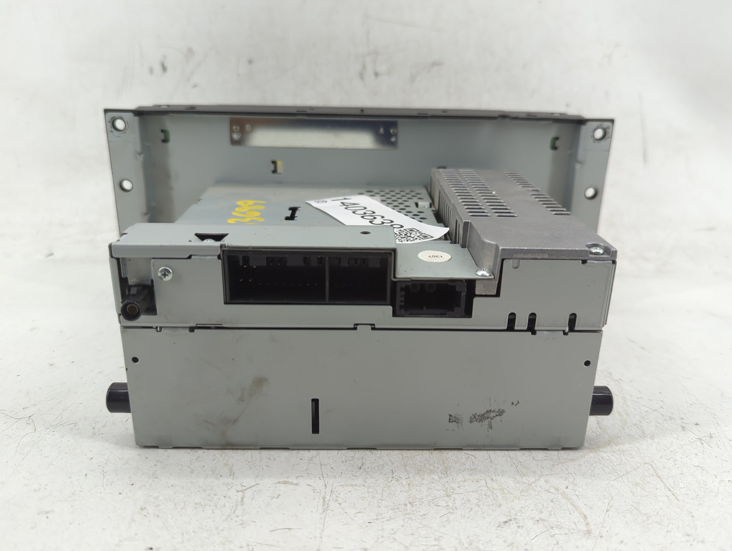2006 Land Rover Land Rover Radio AM FM Cd Player Receiver Replacement P/N:VUX500330 Fits Fits 2005 2007 2008 2009 OEM Used A