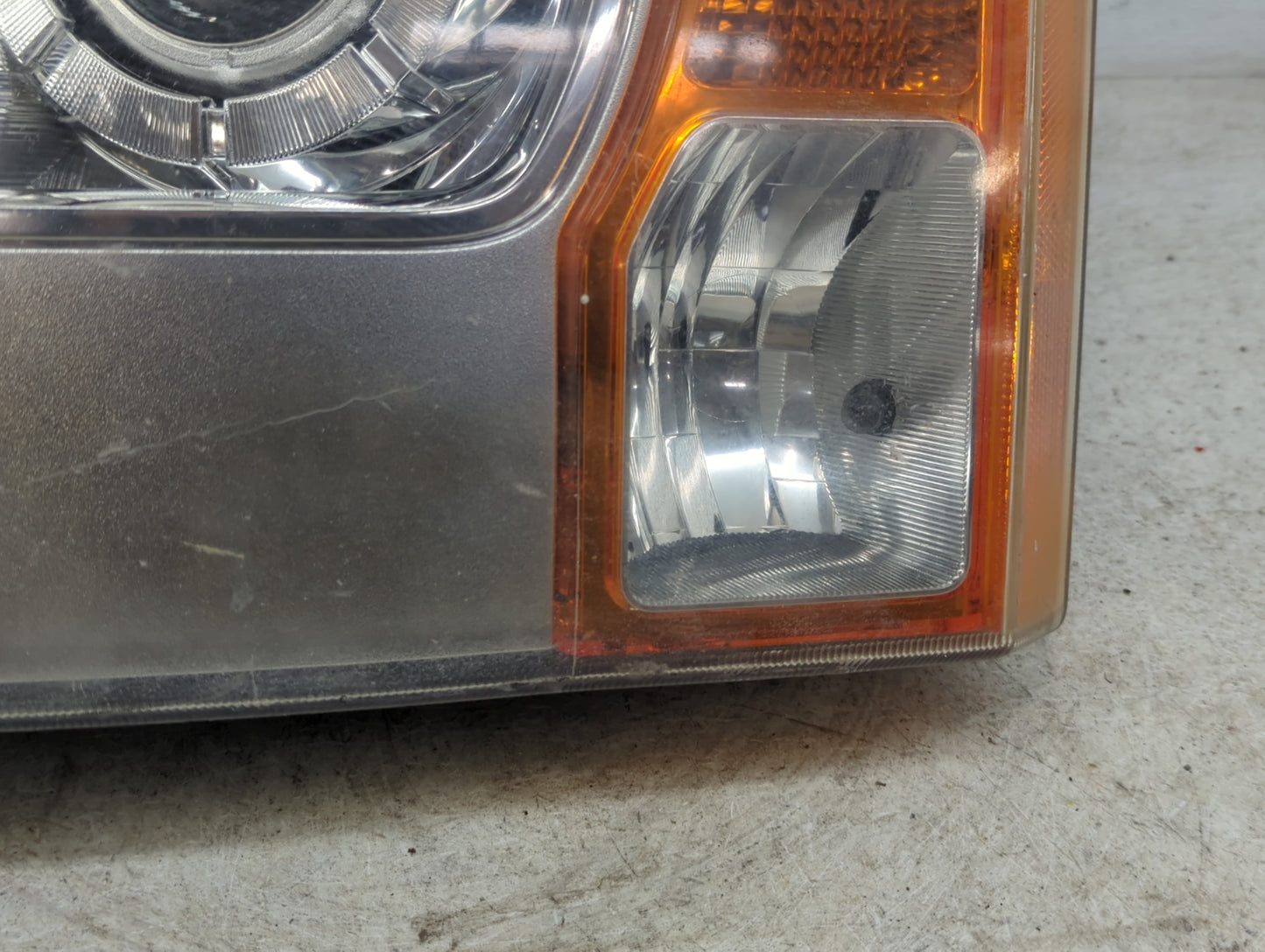 2005-2009 Land Rover Lr3 Driver Left Oem Head Light Headlight Lamp Black - Oemusedautoparts1.com