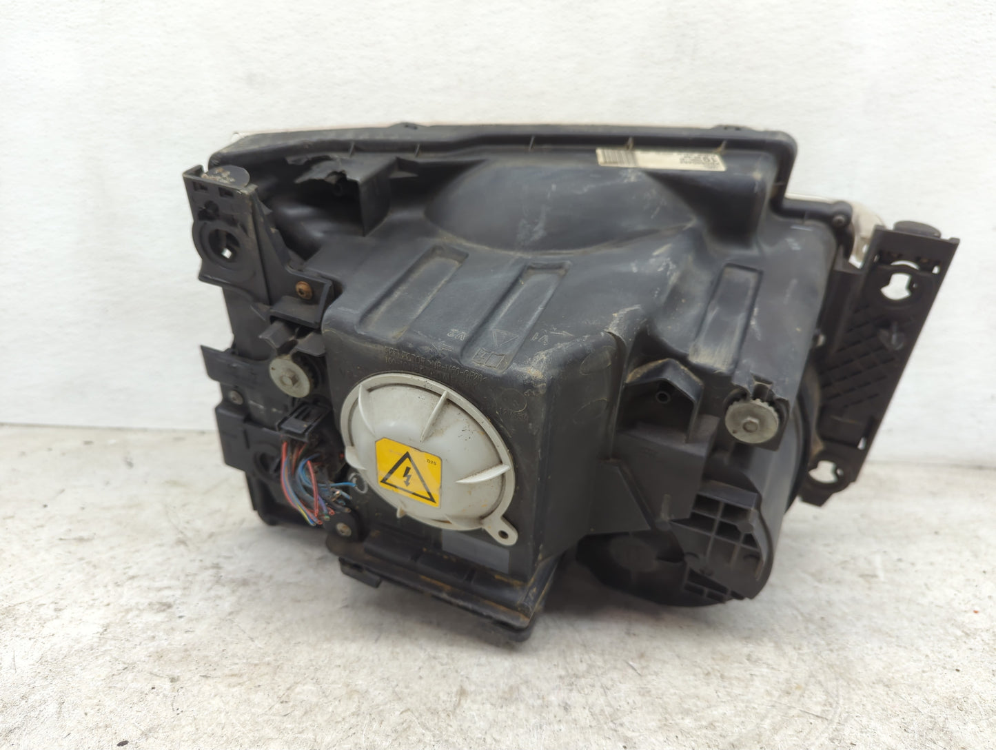 2005-2009 Land Rover Lr3 Driver Left Oem Head Light Headlight Lamp Black - Oemusedautoparts1.com
