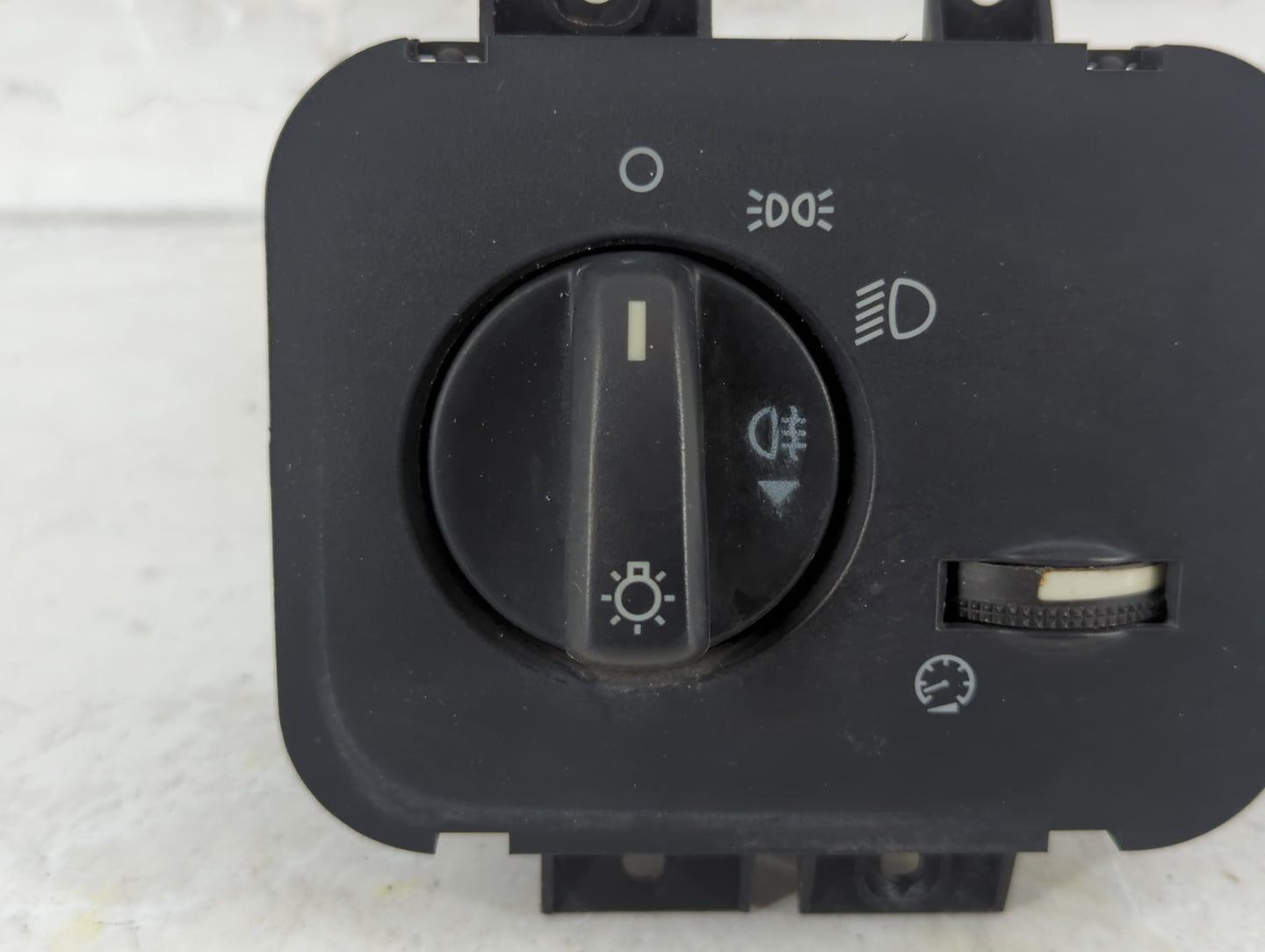 2006 Land Rover Lr3 Headlight Head Light Switch Lamp Control - Oemusedautoparts1.com