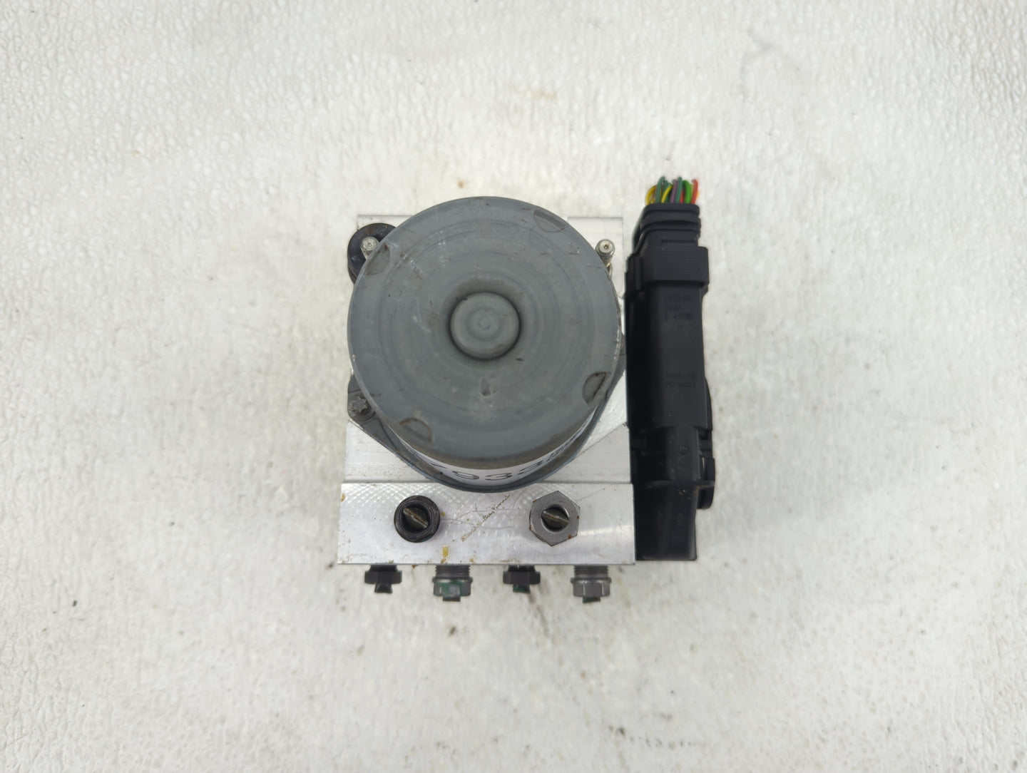 2006 Land Rover Range Rover ABS Pump Control Module Replacement P/N:SRB 500 440 Fits Fits 2005 OEM Used Auto Parts - Oemused