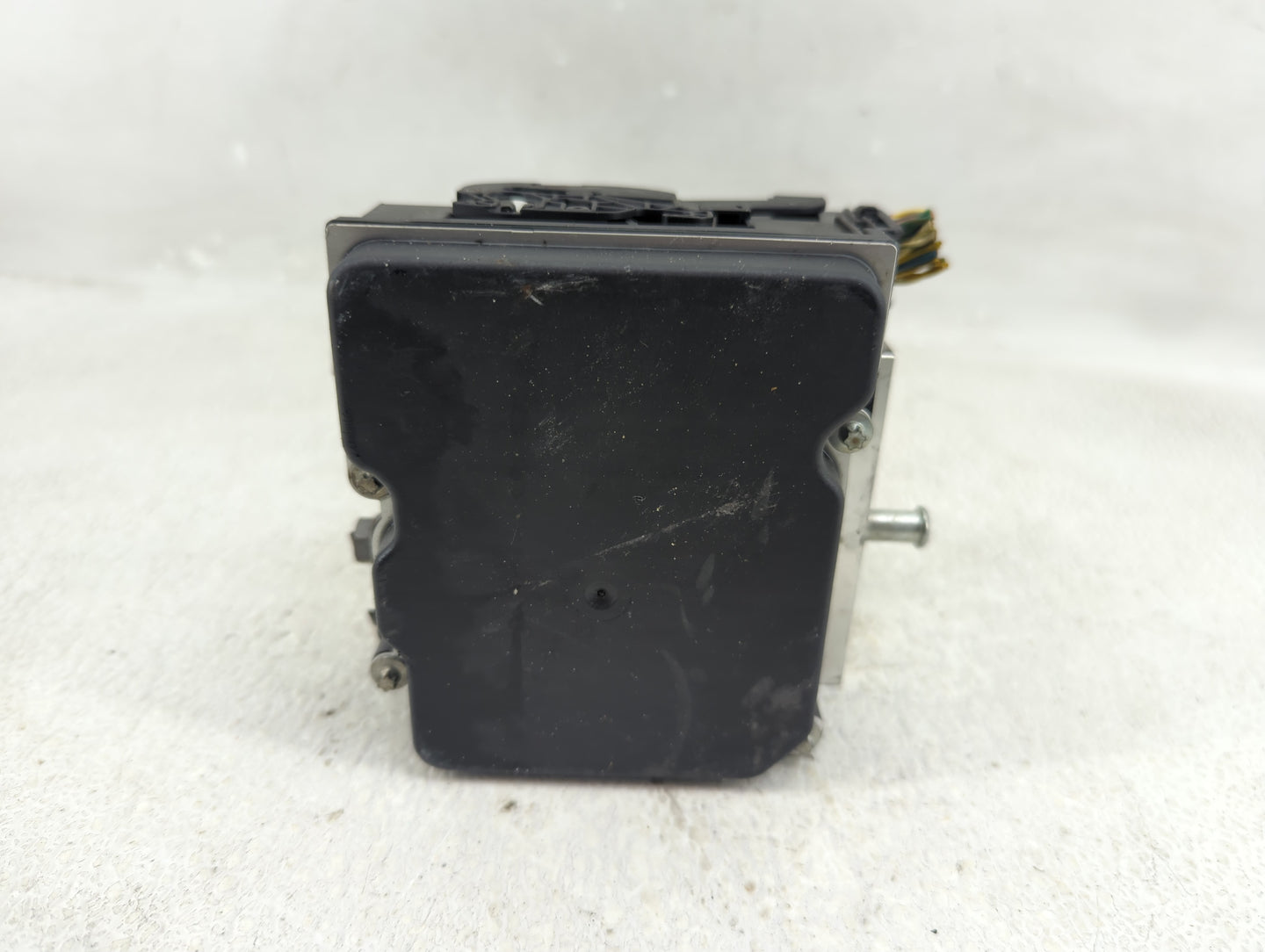 2006 Land Rover Range Rover ABS Pump Control Module Replacement P/N:SRB 500 440 Fits Fits 2005 OEM Used Auto Parts - Oemused