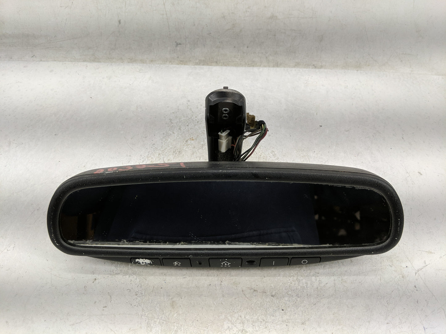 2006-2014 Land Rover Range Rover Interior Rear View Mirror Replacement OEM Fits OEM Used Auto Parts - Oemusedautoparts1.com