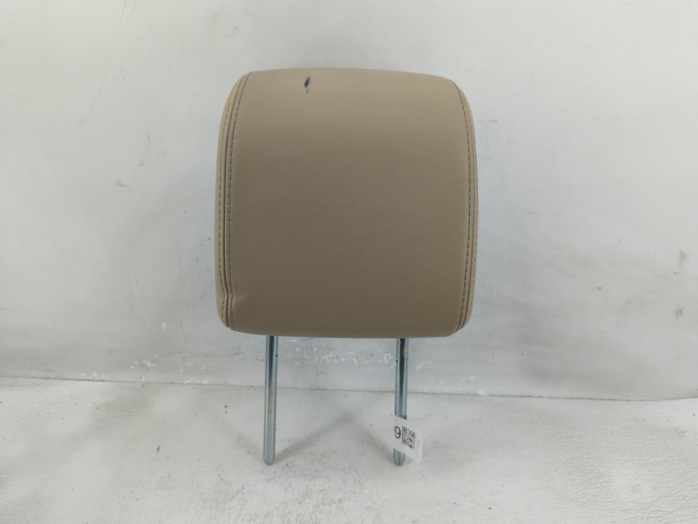 2003-2006 Land Rover Range Rover Headrest Head Rest Rear Center Seat Fits Fits 2003 2004 2005 2006 OEM Used Auto Parts - Oem