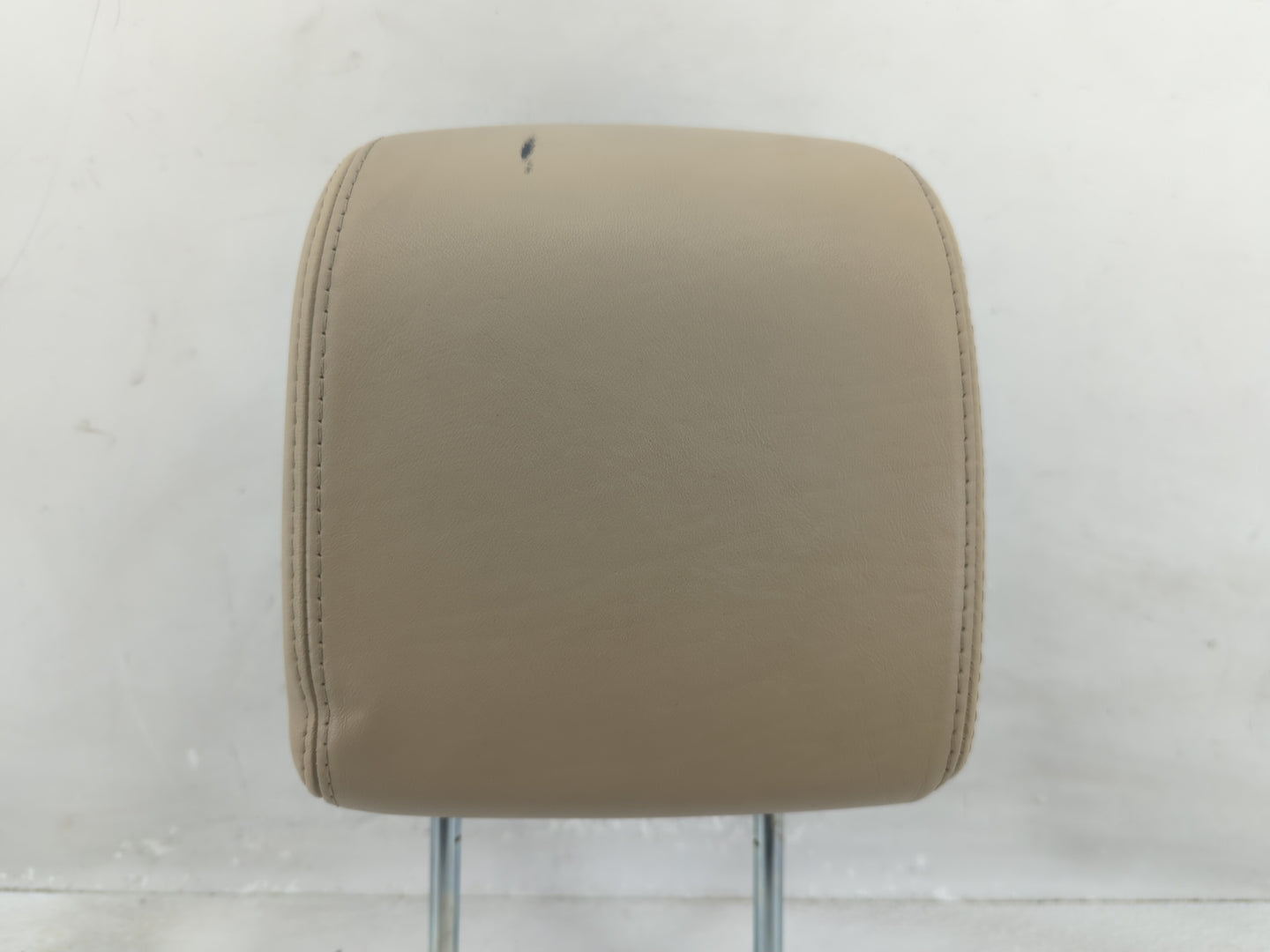 2003-2006 Land Rover Range Rover Headrest Head Rest Rear Center Seat Fits Fits 2003 2004 2005 2006 OEM Used Auto Parts - Oem