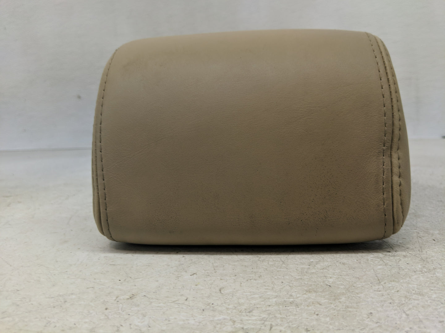 2003-2006 Land Rover Range Rover Headrest Head Rest Rear Center Seat Fits Fits 2003 2004 2005 2006 OEM Used Auto Parts - Oem