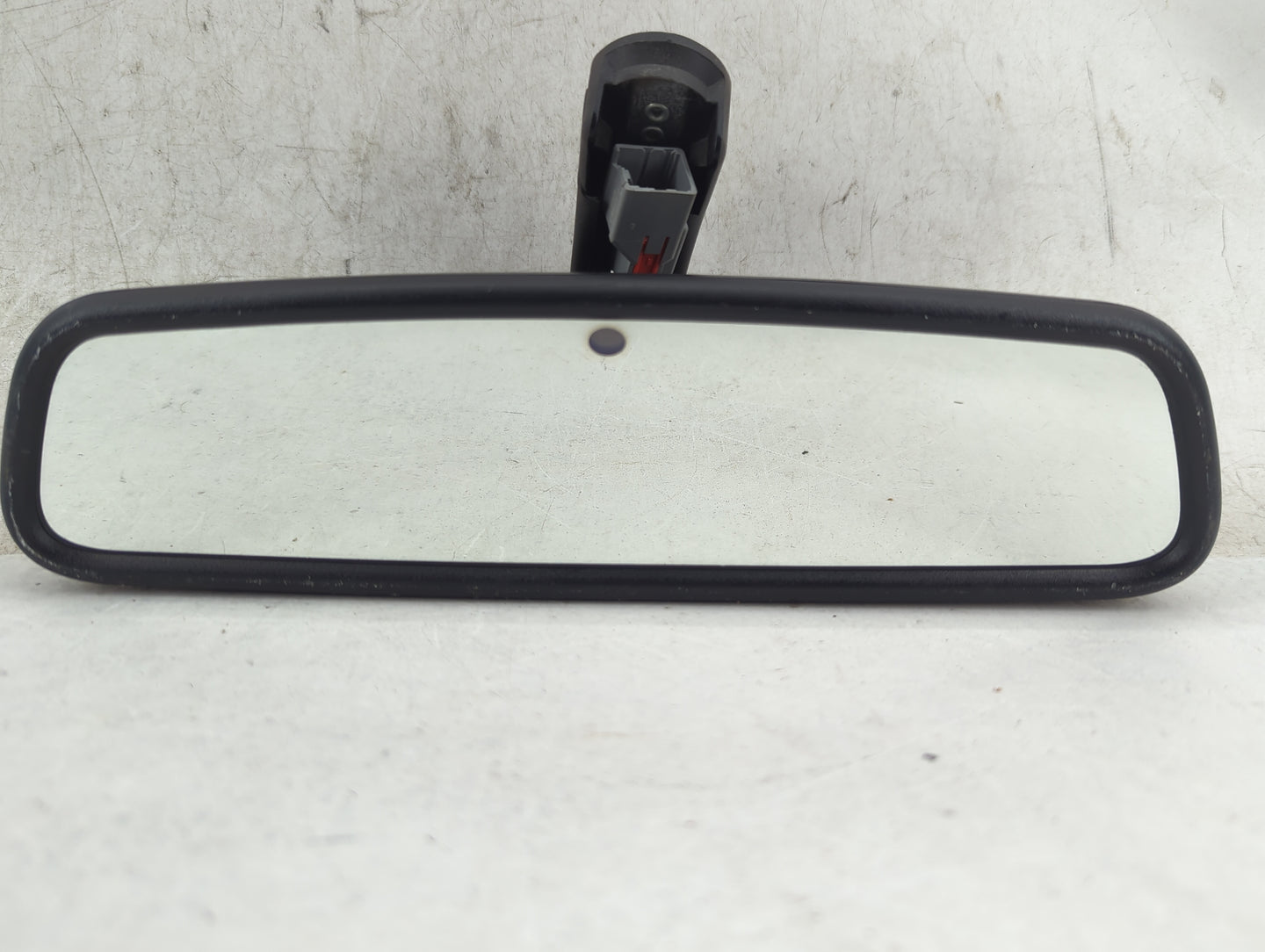 2006-2014 Land Rover Range Rover Interior Rear View Mirror Replacement OEM Fits OEM Used Auto Parts - Oemusedautoparts1.com