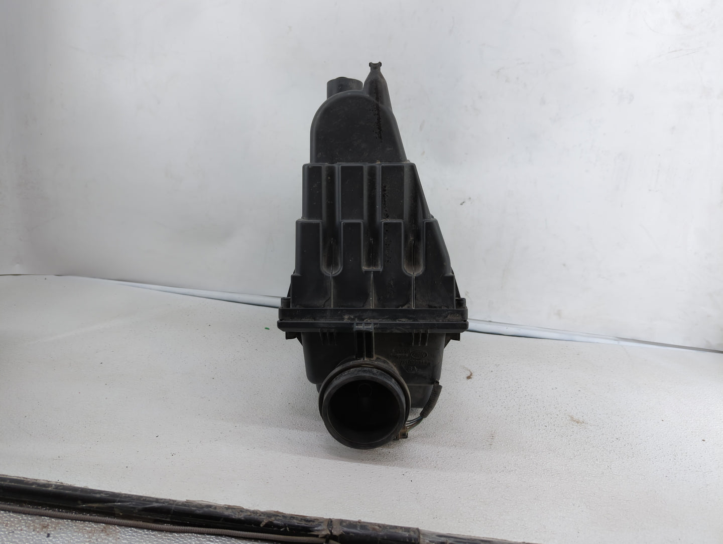 2006 Land Rover Range Rover Air Cleaner Intake-duct Hose Tube - Oemusedautoparts1.com