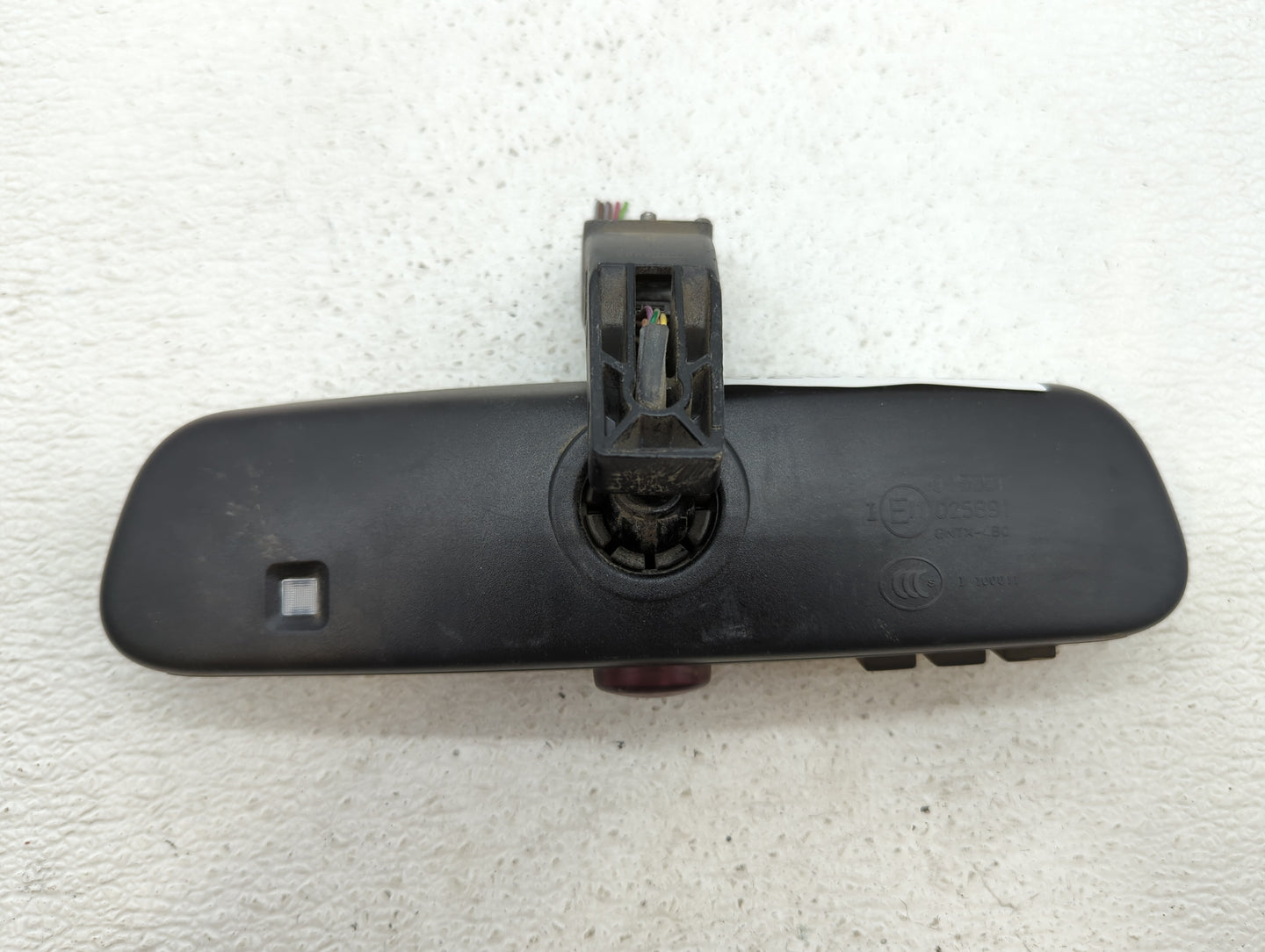 2006-2014 Land Rover Range Rover Interior Rear View Mirror Replacement OEM P/N:E11015691 E11025891 Fits OEM Used Auto Parts 