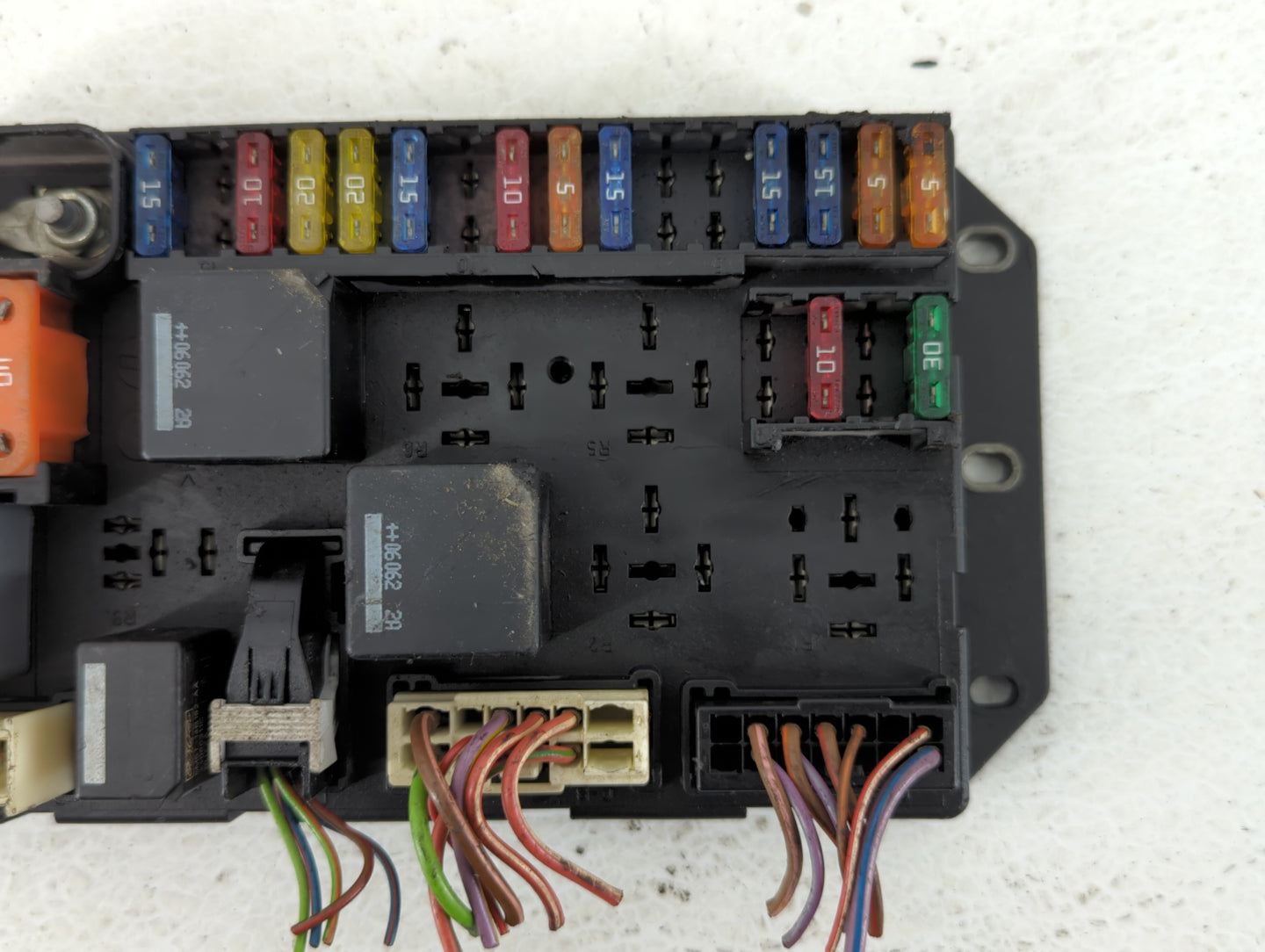 2003-2006 Land Rover Range Rover Fusebox Fuse Box Panel Relay Module P/N:518958004 518776117 Fits Fits 2003 2004 2005 2006 O