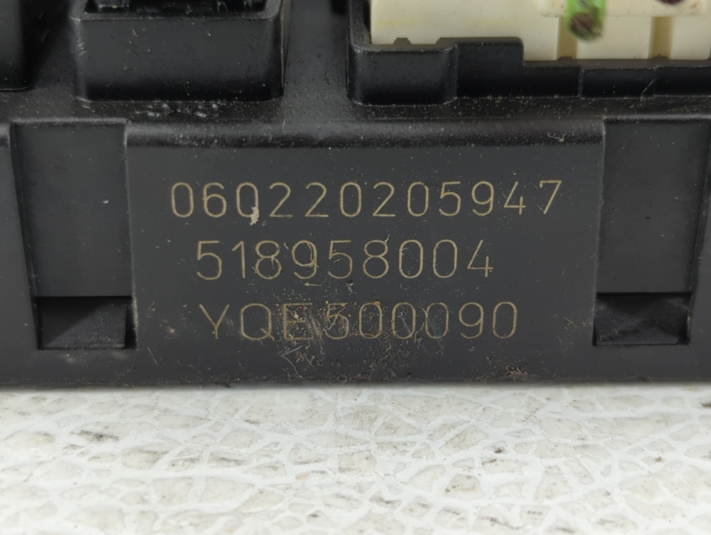 2003-2006 Land Rover Range Rover Fusebox Fuse Box Panel Relay Module P/N:518958004 518776117 Fits Fits 2003 2004 2005 2006 O