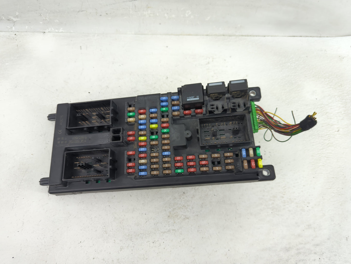 2006 Land Rover Range Rover Sport Fusebox Fuse Box Panel Relay Module P/N:T5 EJBM01 ECC00 Fits Fits 2005 OEM Used Auto Parts