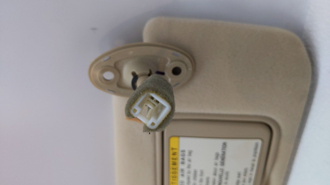 2006 Lexus Es300 Sun Visor Shade Replacement Passenger Right Mirror Fits Fits 2005 OEM Used Auto Parts - Oemusedautoparts1.c