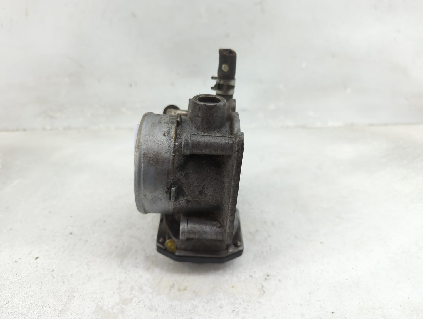 2004-2006 Lexus Es330 Throttle Body P/N:22030-20060 Fits Fits 2003 2004 2005 2006 2007 2008 2009 2010 OEM Used Auto Parts - 