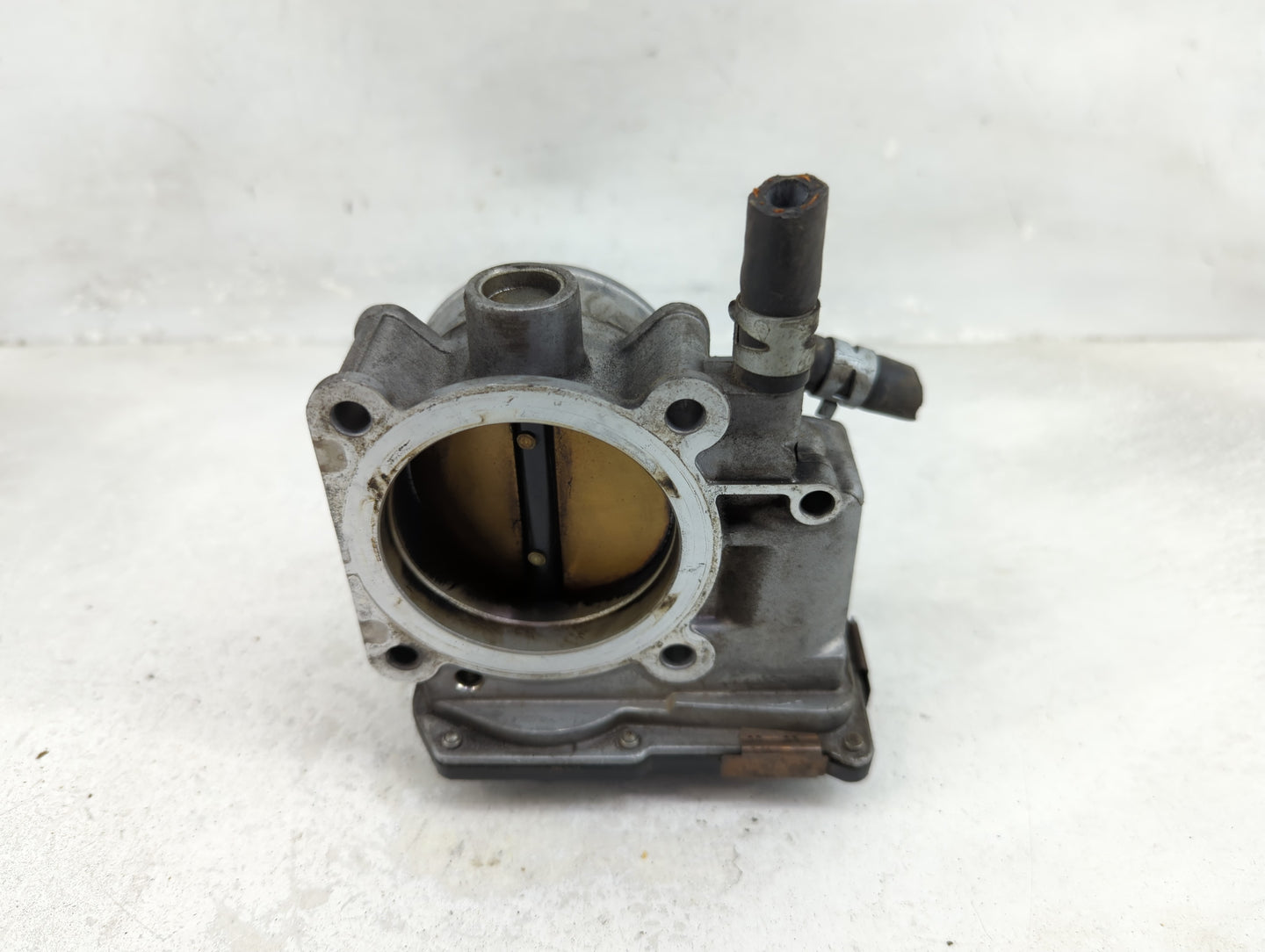 2004-2006 Lexus Es330 Throttle Body P/N:22030-20060 Fits Fits 2003 2004 2005 2006 2007 2008 2009 2010 OEM Used Auto Parts - 