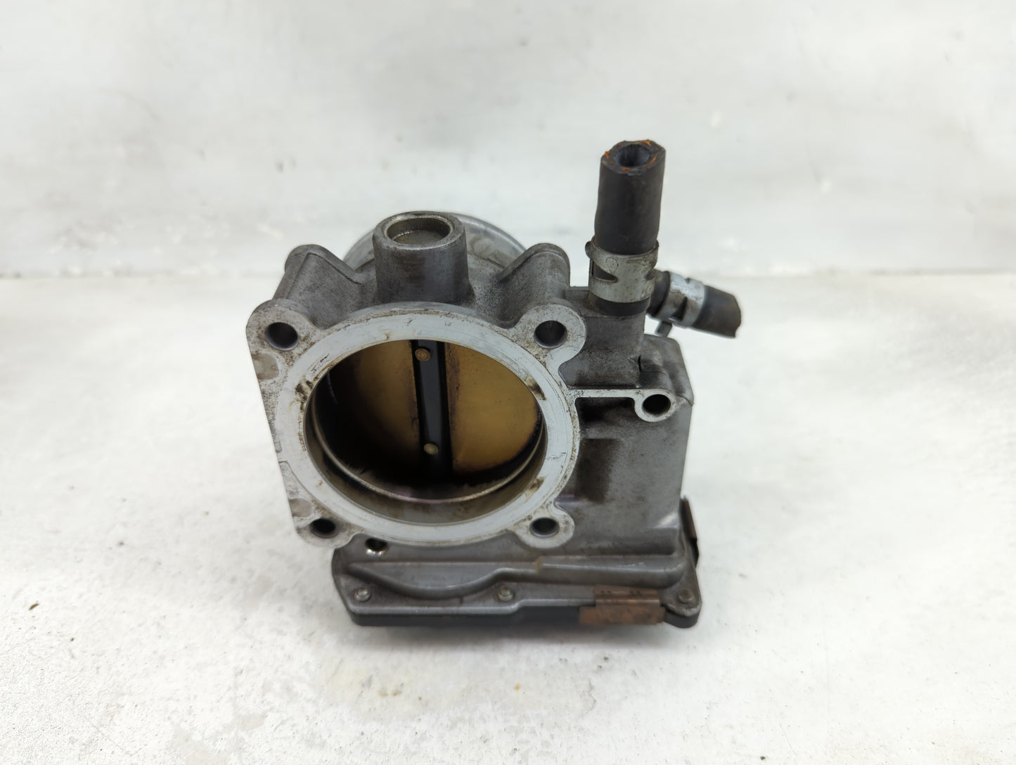 2004-2006 Lexus Es330 Throttle Body P/N:22030-20060 Fits Fits 2003 2004 2005 2006 2007 2008 2009 2010 OEM Used Auto Parts - 