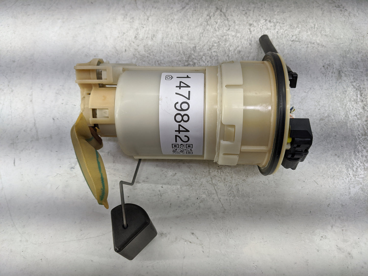 2004-2006 Lexus Es330 Electrical Gas Fuel Pump Assembly - Oemusedautoparts1.com