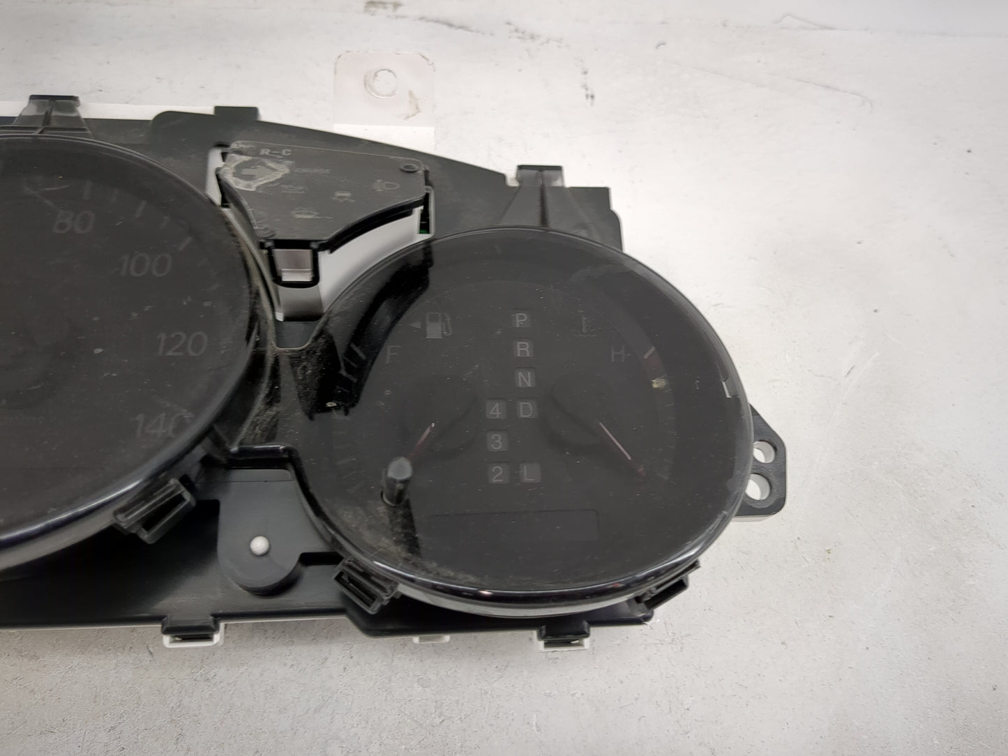 2004-2006 Lexus Es330 Instrument Cluster Speedometer Gauges P/N:83800-33800 257420-7360 Miles: Fits Fits 2004 2005 2006 OEM 