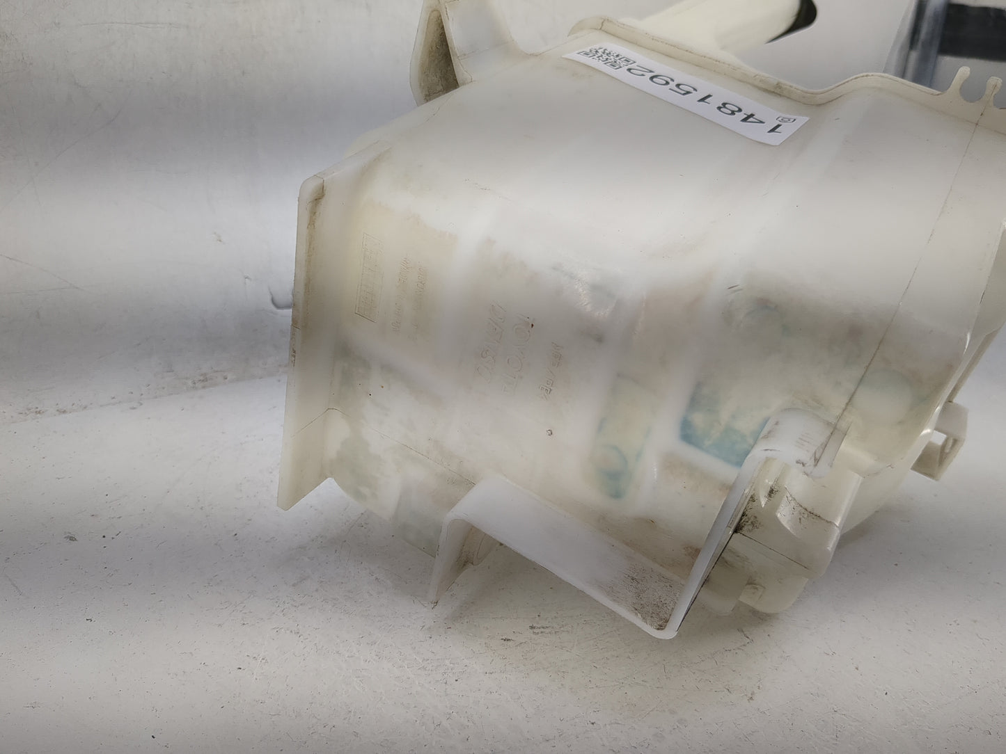 2004-2006 Lexus Es330 Radiator Coolant Overflow Expansion Tank Bottle 1481592 - Oemusedautoparts1.com