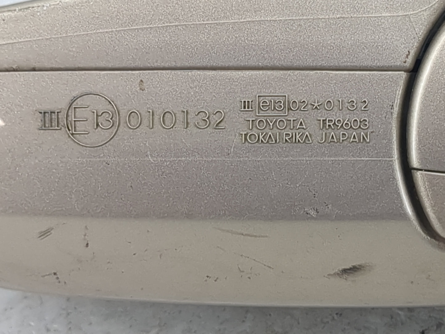 2004-2006 Lexus Es330 Driver Side View Mirror - Left Door Mirror OEM Used - Oemusedautoparts1.com